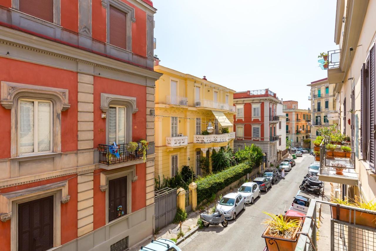 Grand Classic Apartment At San Martino By Napoliapartments Exterior photo