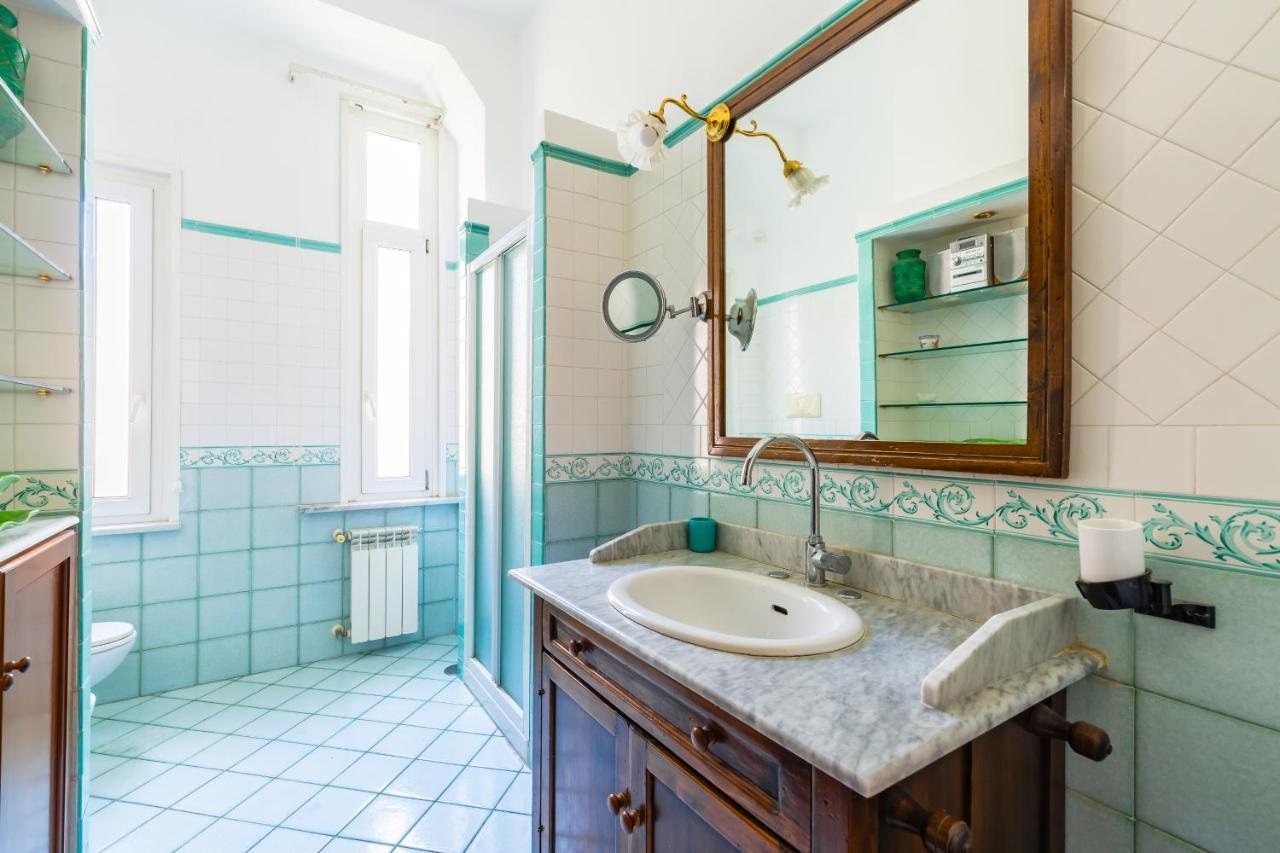 Grand Classic Apartment At San Martino By Napoliapartments Exterior photo