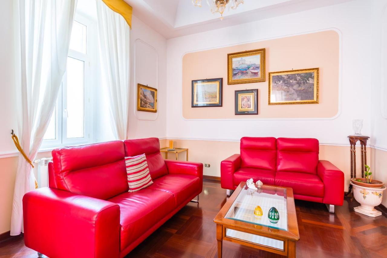 Grand Classic Apartment At San Martino By Napoliapartments Exterior photo