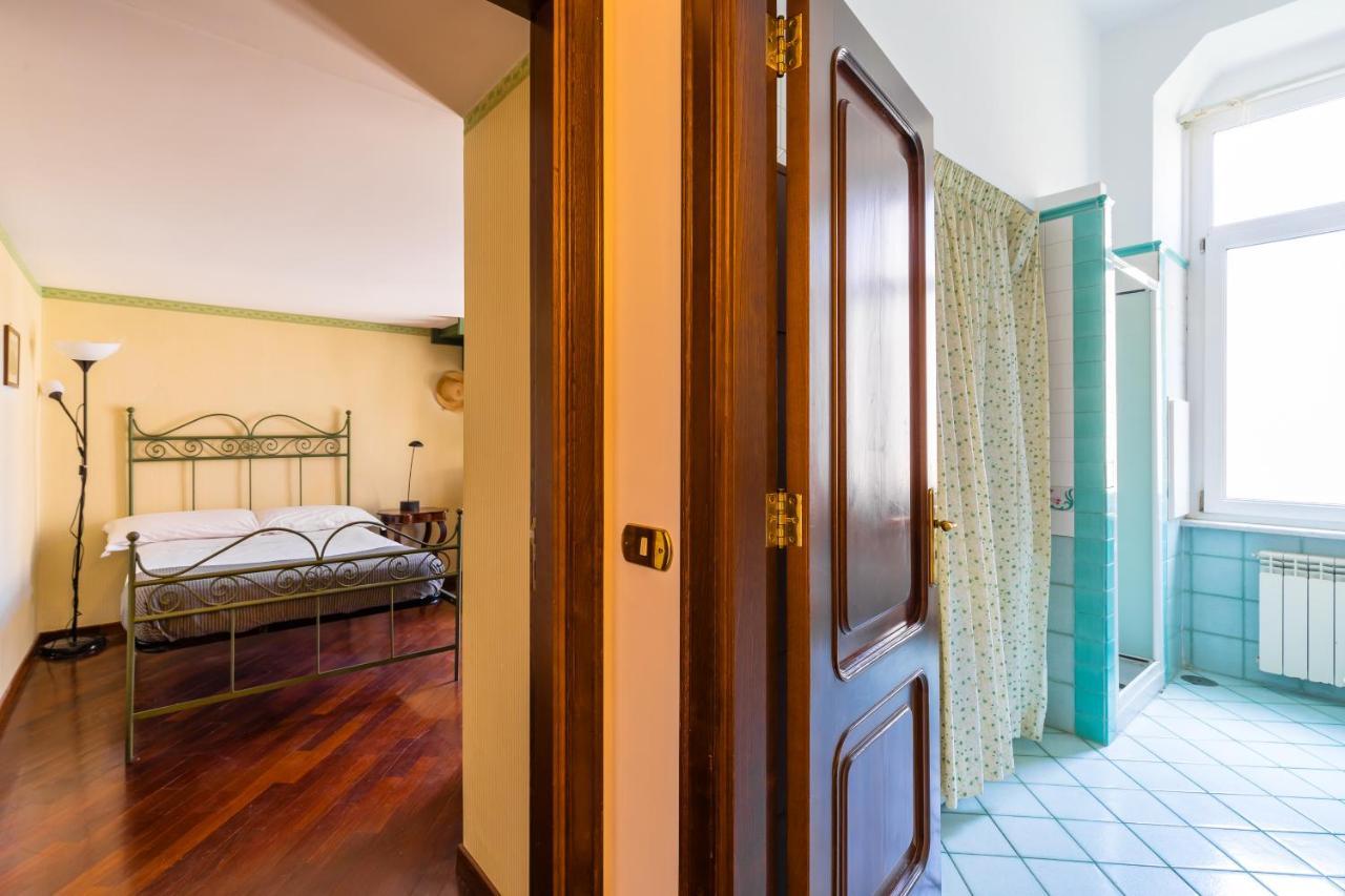 Grand Classic Apartment At San Martino By Napoliapartments Exterior photo